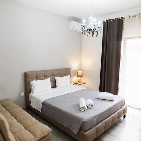 Hili Resort Luxurious Seaside Apartment 亚历山德鲁波利斯 外观 照片